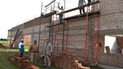 Se construye el nuevo templo evangélico en Legua 60