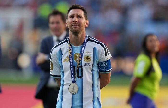 MESSI1