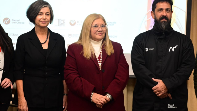 Carmen Delgado encabezó la apertura del Simposio Internacional ICLAFI-ICOMOS en el marco de la Bienal 2026