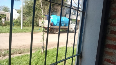 La crisis del abastecimiento de agua sigue golpeando a Puerto Tirol