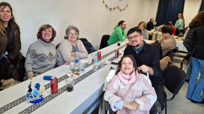 Jubilados Amigos Solidarios almorzaron con referentes del Cenovi