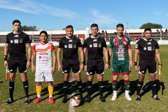 Sarmiento goleado y al borde del descenso