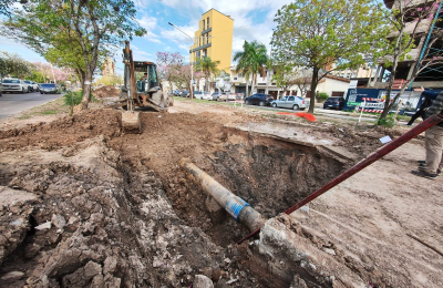 Los trabajos que restan luego de la reparación del caño centenario sobre avenida Las Heras