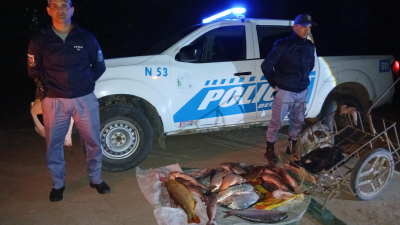 Frenaron una motocicleta y decomisaron 23 piezas de pescado fuera de medida