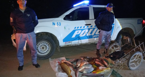 Frenaron una motocicleta y decomisaron 23 piezas de pescado fuera de medida
