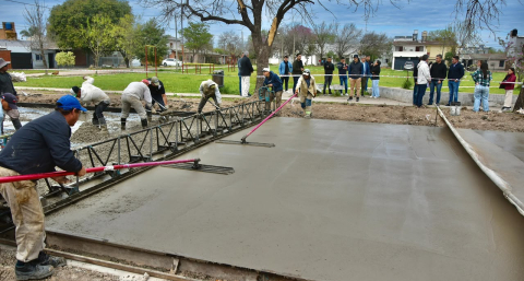 Villa Elisa se transforma con más calles pavimentadas