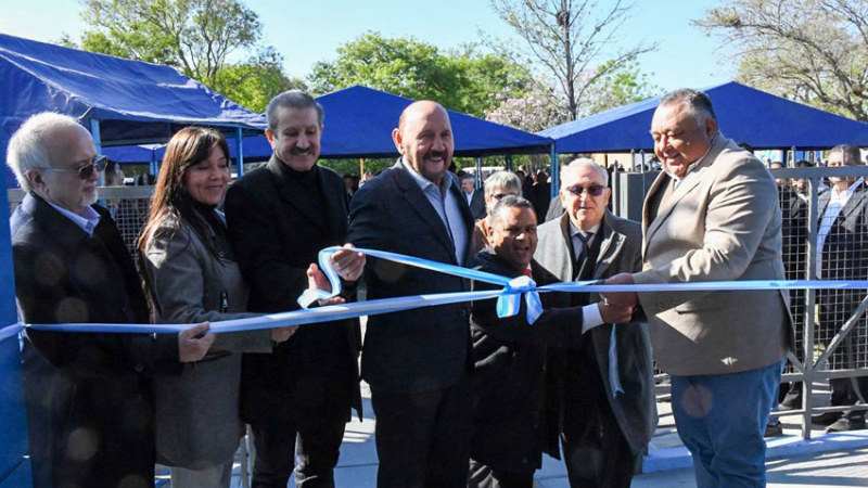 El gobernador inauguró el centro de salud de San Hilario