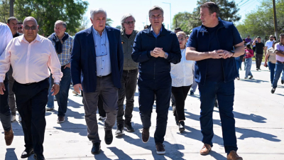 Zdero inauguró los nuevos accesos a Charadai y destacó el avance de la ruta 13