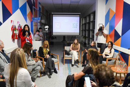 El CEMENURNK impulsó jornadas científicas2
