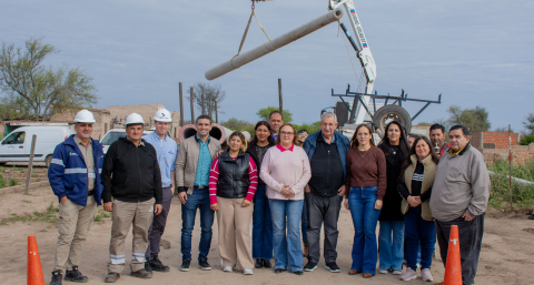Luz para 400 familias en Pampa del Infierno