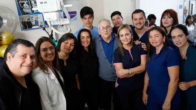 Acto-aniversario-Hospital-Central-de-Emergencias-(12)