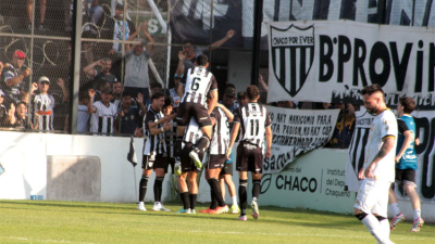 For Ever y otro triunfo clave ante Almirante
