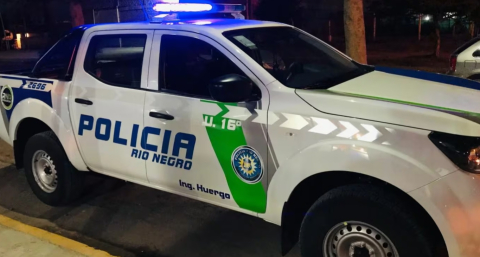 Un médico, su esposa y una amiga iban a hacer un trío, pero se enteró el novio de la chica y entró a los tiros