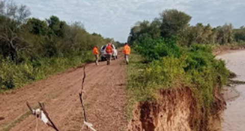 El Bermejo también crece, con defensas al borde del colapso