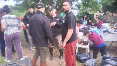 Lázaro Caballero llevó donaciones a familias afectadas en Colonia Tacuarí