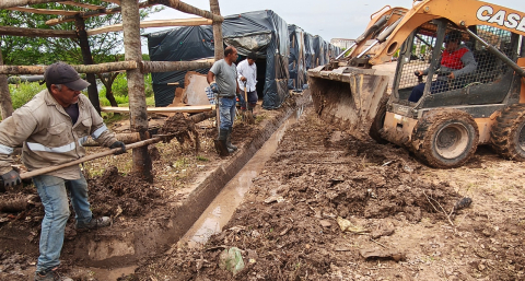 Internos del Complejo Penitenciario fabricarán camas para evacuados