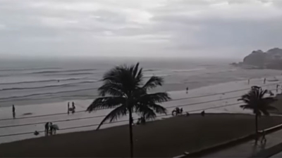 Una joven fue alcanzada por un rayo en una playa de San Pablo