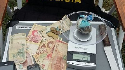 Allanamientos antinarcóticos, con un detenido y secuestro de dinero