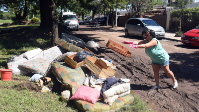 Estiman que unas 800 personas perdieron todo en Arroyo Seco por las inundaciones