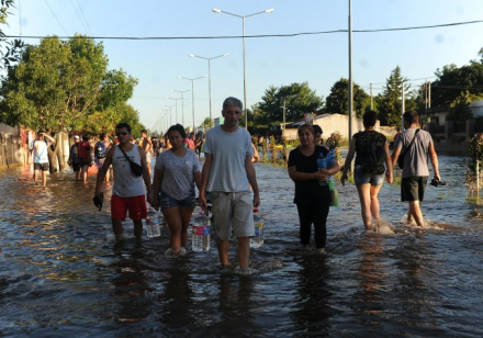 emilia evacuados.jpg