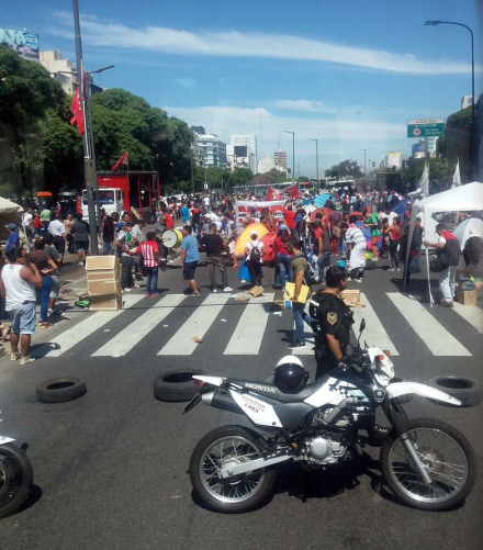acampe.jpg
