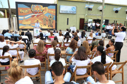 mural2.jpg