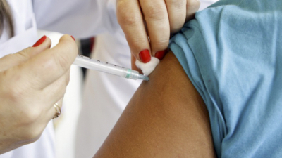 “Con la vacuna no hay que pensar que desaparecerá el virus”