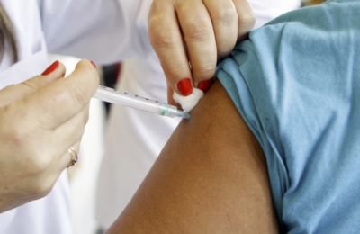 “Con la vacuna no hay que pensar que desaparecerá el virus”