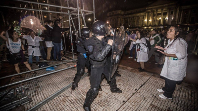 Mujeres peronistas piden que cese el hostigamiento contra los docentes