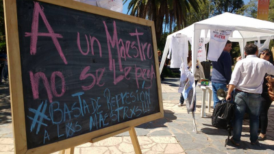 Protesta docente en el país: realizan clases públicas en las plazas