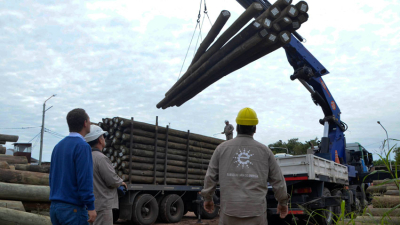 Llegaron materiales para proveer energía eléctrica a 260 familias del Impenetrable
