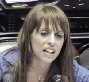 Donda banca.jpg