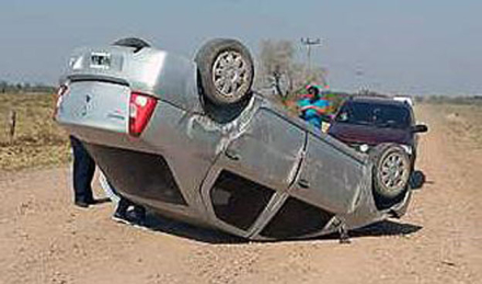57POLICIAL-MUERTOYVUELCO.jpg