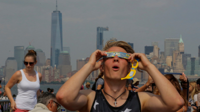 Los estadounidenses presenciaron extasiados el “gran eclipse”