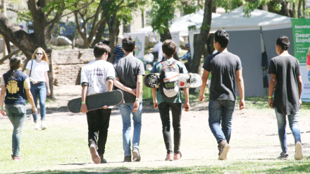 jovenes.jpg