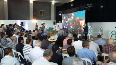 A salón lleno, el sector algodonero debatió las estrategias para recuperar el cultivo