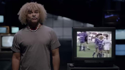 “El Pibe” Carlos Valderrama protagoniza una particular campaña contra el cáncer testicular