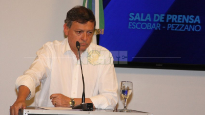 El gobernador anunció cambios en los ministerios de Gobierno, Producción, Salud, Seguridad y Educación