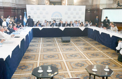 El presupuesto 2018 obtuvo dictamen y hoy se debatirá en la Cámara Alta