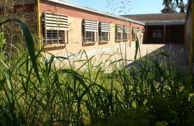 En la previa del inicio de clases, advierten poco mantenimiento en escuelas de Sáenz Peña