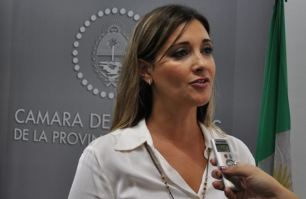 claudia.jpg