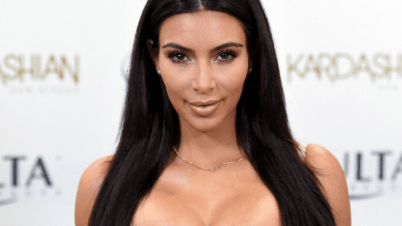 Kim Kardashian sorprendió en las redes con nuevo accesorio en su cuerpo