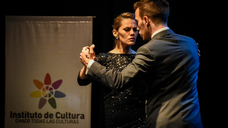 Impactante despliegue artístico durante la celebración del Día de las Culturas Chaqueñas