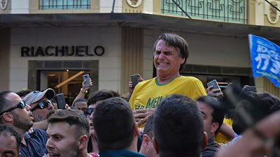 Apuñalaron al candidato a presidente de Brasil Jair Bolsonaro