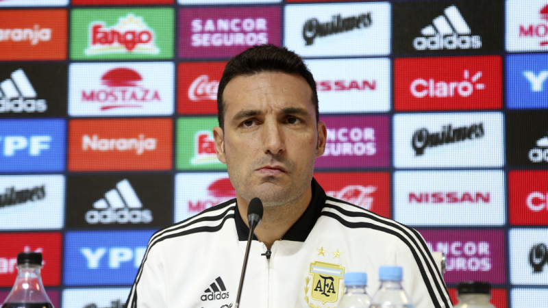 Scaloni descartó el regreso de La Pulga: “No es el momento para su vuelta”