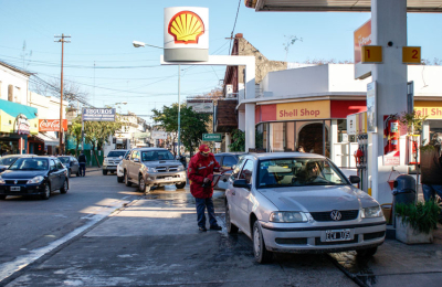 Con el aumento de este fin de semana la nafta subirá el doble que la inflación