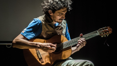 Ramiro González: “La poesía es una forma de encarar el mundo”