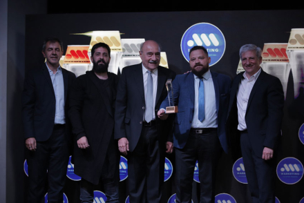 00-RECIBIENDO-PREMIO-EN-BS-.jpg