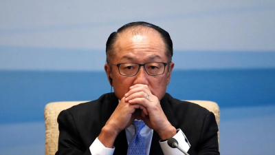 Jim Yong Kim renunció a la presidencia del Banco Mundial