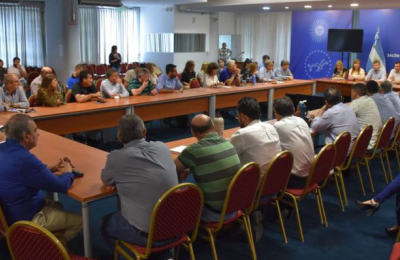 Emergencia hídrica: el Gobierno refuerza la asistencia con cuatro puestos en terreno